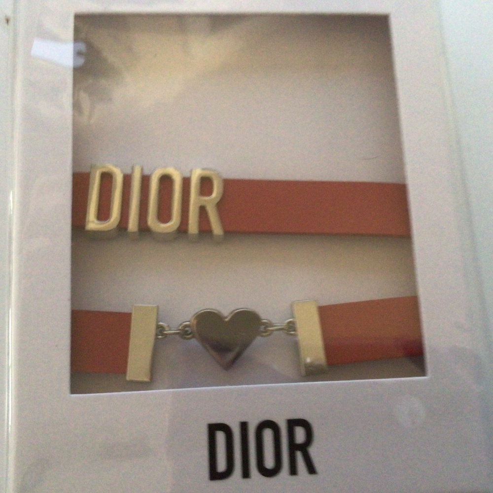 💝Dior Red Calfskin Leather Double Wrap Heart and Logo Bracelet—NEW💝 - Picture 4 of 4